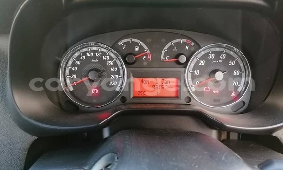 Acheter Occasion Voiture Fiat Punto Noir à Windhoek, Namibie Acheter Occasion Voiture Fiat Punto Noir à Windhoek, Namibie