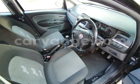 Acheter Occasion Voiture Fiat Punto Noir à Windhoek, Namibie Acheter Occasion Voiture Fiat Punto Noir à Windhoek, Namibie