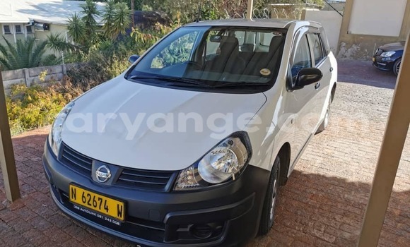 Acheter Occasion Voiture Nissan AD Blanc à Windhoek, Namibie Acheter Occasion Voiture Nissan AD Blanc à Windhoek, Namibie