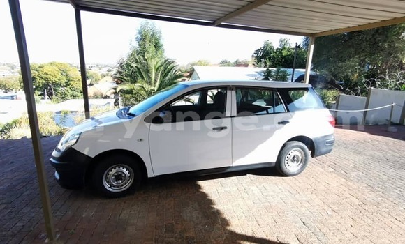 Acheter Occasion Voiture Nissan AD Blanc à Windhoek, Namibie Acheter Occasion Voiture Nissan AD Blanc à Windhoek, Namibie