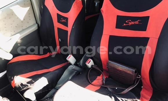 Acheter Occasion Voiture Toyota Vitz Rouge à Windhoek, Namibie Acheter Occasion Voiture Toyota Vitz Rouge à Windhoek, Namibie