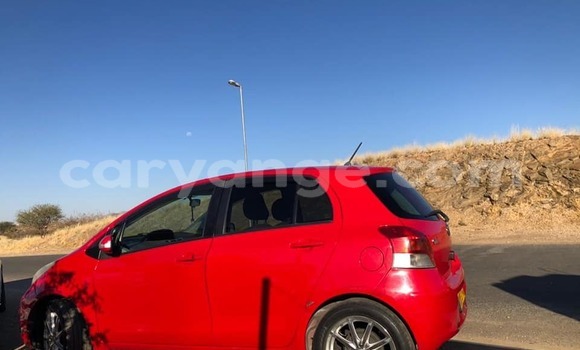 Acheter Occasion Voiture Toyota Vitz Rouge à Windhoek, Namibie Acheter Occasion Voiture Toyota Vitz Rouge à Windhoek, Namibie