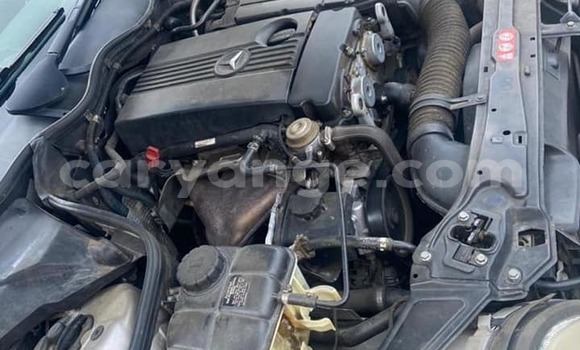 Acheter Occasion Voiture Mercedes-Benz C–Class Gris à Windhoek, Namibie Acheter Occasion Voiture Mercedes-Benz C–Class Gris à Windhoek, Namibie