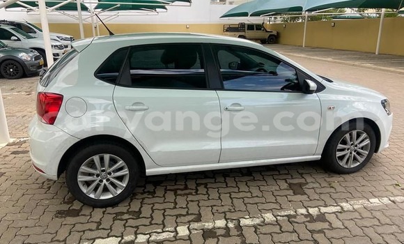 Acheter Occasion Voiture Volkswagen Polo Blanc à Windhoek, Namibie Acheter Occasion Voiture Volkswagen Polo Blanc à Windhoek, Namibie