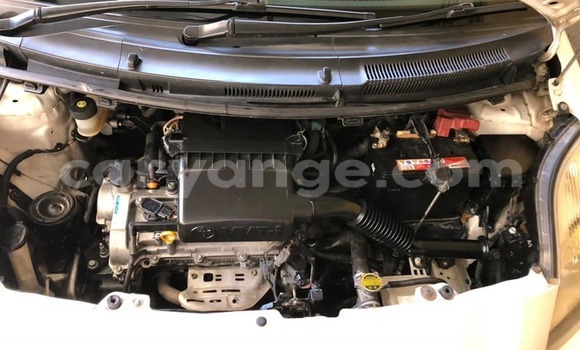 Acheter Occasion Voiture Toyota Vitz Blanc à Windhoek, Namibie Acheter Occasion Voiture Toyota Vitz Blanc à Windhoek, Namibie