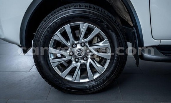 Acheter Occasion Voiture Toyota Fortuner Blanc à Windhoek, Namibie Acheter Occasion Voiture Toyota Fortuner Blanc à Windhoek, Namibie