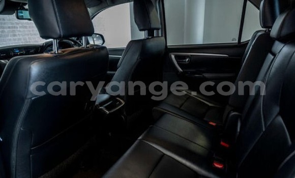 Acheter Occasion Voiture Toyota Fortuner Blanc à Windhoek, Namibie Acheter Occasion Voiture Toyota Fortuner Blanc à Windhoek, Namibie