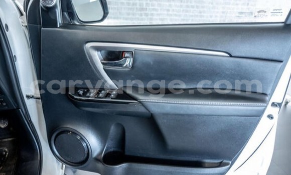 Acheter Occasion Voiture Toyota Fortuner Blanc à Windhoek, Namibie Acheter Occasion Voiture Toyota Fortuner Blanc à Windhoek, Namibie