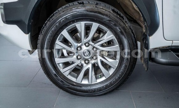 Acheter Occasion Voiture Toyota Hilux Blanc à Rundu, Namibie Acheter Occasion Voiture Toyota Hilux Blanc à Rundu, Namibie