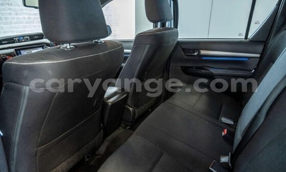 Acheter Occasion Voiture Toyota Hilux Blanc à Rundu, Namibie Acheter Occasion Voiture Toyota Hilux Blanc à Rundu, Namibie