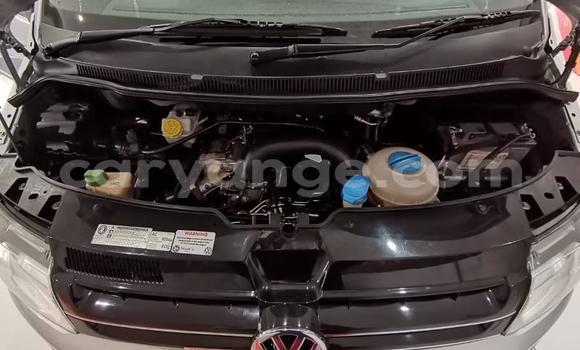 Acheter Occasion Voiture Volkswagen Caravelle Blanc à Windhoek, Namibie Acheter Occasion Voiture Volkswagen Caravelle Blanc à Windhoek, Namibie