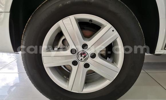 Acheter Occasion Voiture Volkswagen Caravelle Blanc à Windhoek, Namibie Acheter Occasion Voiture Volkswagen Caravelle Blanc à Windhoek, Namibie