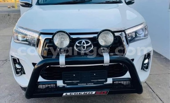 Acheter Occasion Voiture Toyota Hilux Blanc à Windhoek, Namibie Acheter Occasion Voiture Toyota Hilux Blanc à Windhoek, Namibie