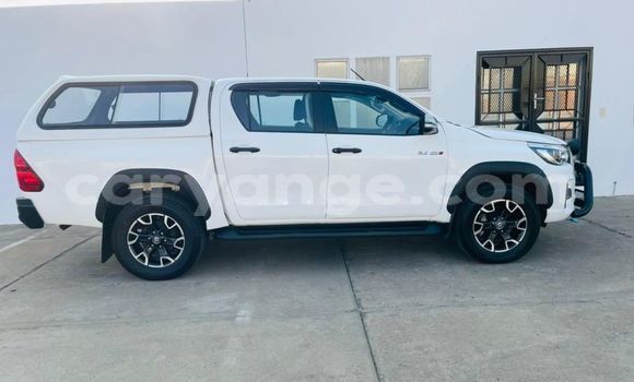 Acheter Occasion Voiture Toyota Hilux Blanc à Windhoek, Namibie Acheter Occasion Voiture Toyota Hilux Blanc à Windhoek, Namibie