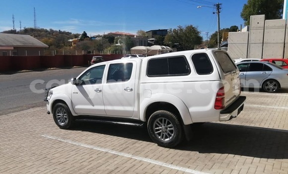 Acheter Occasion Voiture Toyota Hilux Blanc à Windhoek, Namibie