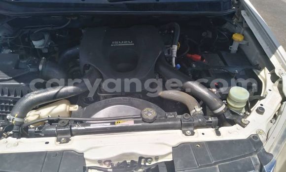 Acheter Occasion Voiture Isuzu KB Blanc à Windhoek, Namibie Acheter Occasion Voiture Isuzu KB Blanc à Windhoek, Namibie