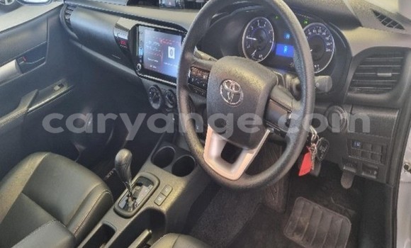 Buy Used Toyota Hilux Silver Car in Windhoek in Namibia Buy Used Toyota Hilux Silver Car in Windhoek in Namibia