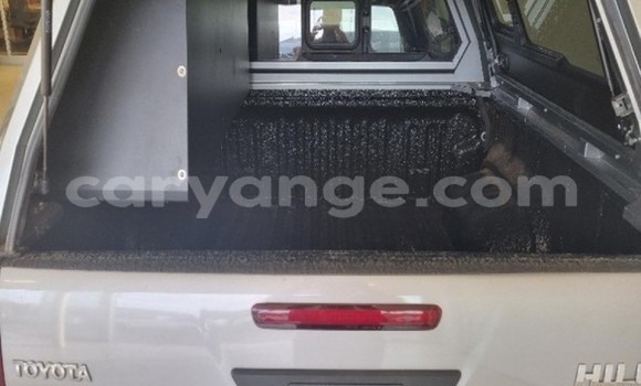 Buy Used Toyota Hilux Silver Car in Windhoek in Namibia Buy Used Toyota Hilux Silver Car in Windhoek in Namibia