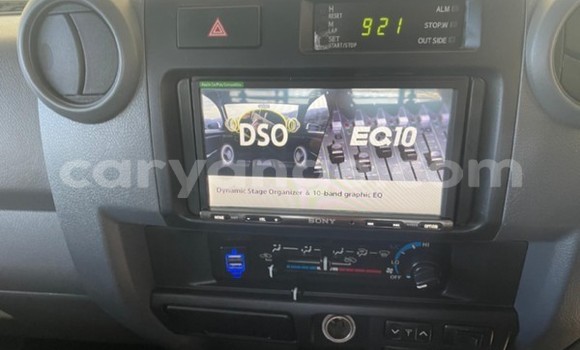 Buy Used Toyota Land Cruiser Silver Car in Windhoek in Namibia Buy Used Toyota Land Cruiser Silver Car in Windhoek in Namibia