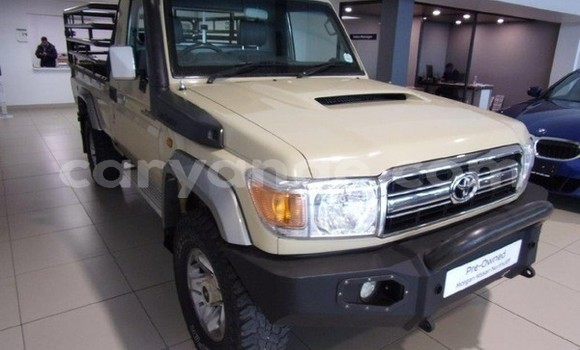 Buy Used Toyota Land Cruiser Beige Car in Windhoek in Namibia Buy Used Toyota Land Cruiser Beige Car in Windhoek in Namibia