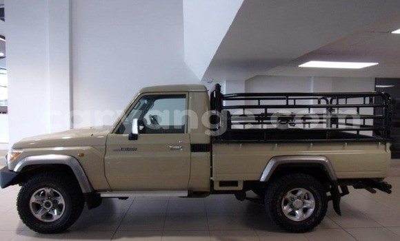Buy Used Toyota Land Cruiser Beige Car in Windhoek in Namibia Buy Used Toyota Land Cruiser Beige Car in Windhoek in Namibia