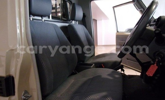 Buy Used Toyota Land Cruiser Beige Car in Windhoek in Namibia Buy Used Toyota Land Cruiser Beige Car in Windhoek in Namibia