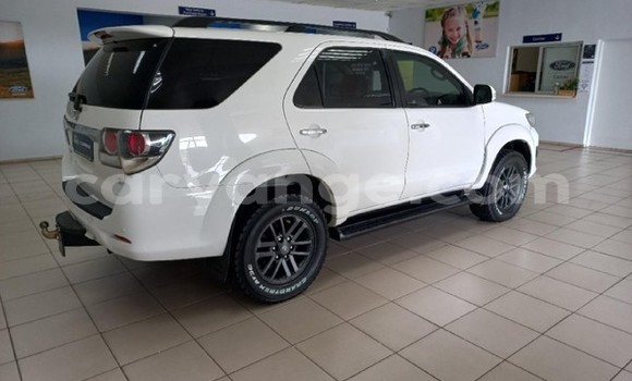 Buy Used Toyota Fortuner White Car in Windhoek in Namibia Buy Used Toyota Fortuner White Car in Windhoek in Namibia