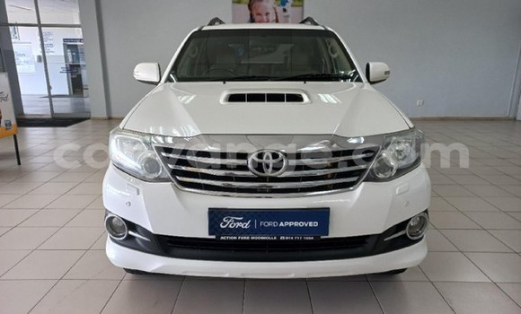 Buy Used Toyota Fortuner White Car in Windhoek in Namibia Buy Used Toyota Fortuner White Car in Windhoek in Namibia