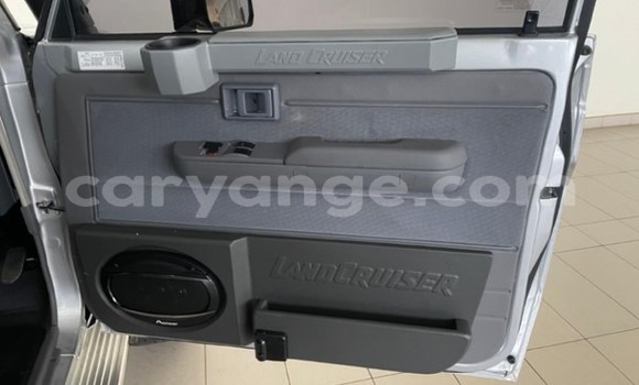 Buy Used Toyota Land Cruiser Silver Car in Katima Mulilo in Caprivi Buy Used Toyota Land Cruiser Silver Car in Katima Mulilo in Caprivi