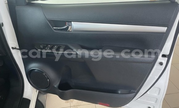 Buy Used Toyota Hilux White Car in Windhoek in Namibia Buy Used Toyota Hilux White Car in Windhoek in Namibia