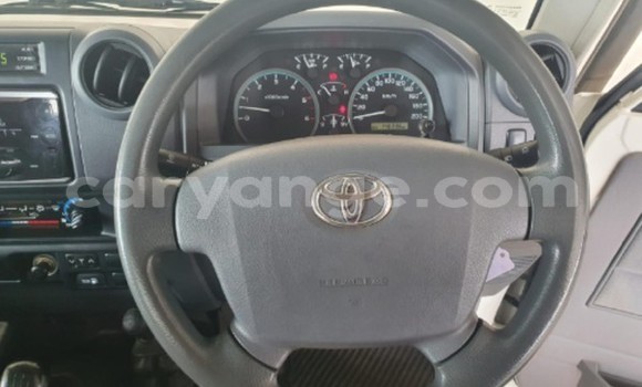 Buy Used Toyota Land Cruiser White Car in Windhoek in Namibia Buy Used Toyota Land Cruiser White Car in Windhoek in Namibia