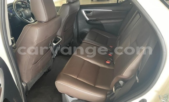 Buy Used Toyota Fortuner White Car in Walvis Bay in Namibia Buy Used Toyota Fortuner White Car in Walvis Bay in Namibia
