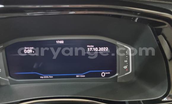 Buy Used Volkswagen Caravelle White Car in Windhoek in Namibia Buy Used Volkswagen Caravelle White Car in Windhoek in Namibia