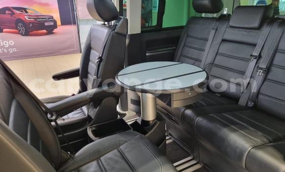 Buy Used Volkswagen Caravelle White Car in Windhoek in Namibia Buy Used Volkswagen Caravelle White Car in Windhoek in Namibia