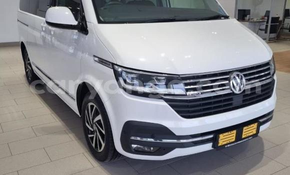 Buy Used Volkswagen Caravelle White Car in Windhoek in Namibia Buy Used Volkswagen Caravelle White Car in Windhoek in Namibia