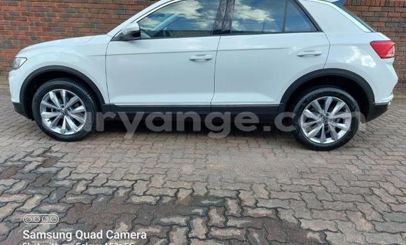 Buy Used Volkswagen Tiguan White Car in Windhoek in Namibia Buy Used Volkswagen Tiguan White Car in Windhoek in Namibia
