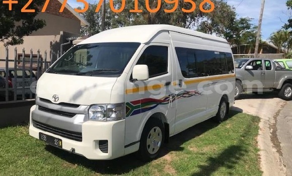 Acheter Occasion Voiture Toyota 4Runner Blanc à Windhoek, Namibie