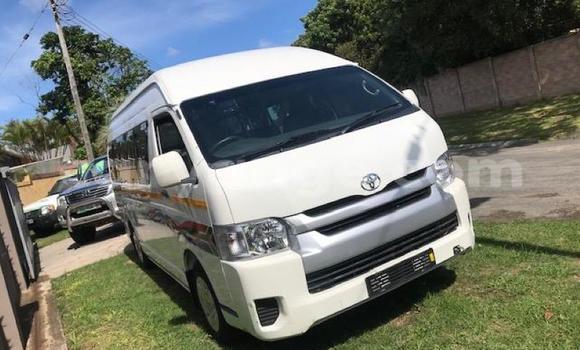 Buy Used Toyota 4Runner White Car in Windhoek in Namibia Buy Used Toyota 4Runner White Car in Windhoek in Namibia