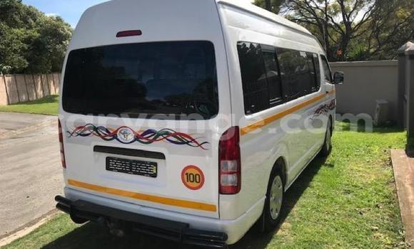 Buy Used Toyota 4Runner White Car in Windhoek in Namibia Buy Used Toyota 4Runner White Car in Windhoek in Namibia