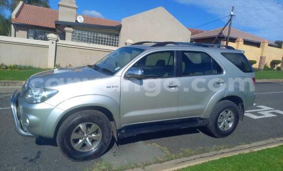 Buy Used Toyota Fortuner White Car in Windhoek in Namibia Buy Used Toyota Fortuner White Car in Windhoek in Namibia