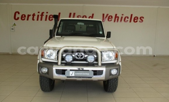 Buy Used Toyota Land Cruiser White Car in Windhoek in Namibia Buy Used Toyota Land Cruiser White Car in Windhoek in Namibia