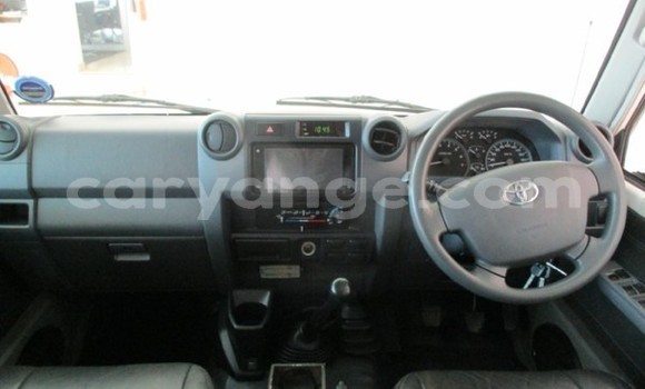 Buy Used Toyota Land Cruiser White Car in Windhoek in Namibia Buy Used Toyota Land Cruiser White Car in Windhoek in Namibia
