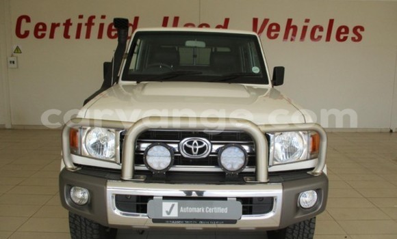 Buy Used Toyota Land Cruiser White Car in Windhoek in Namibia Buy Used Toyota Land Cruiser White Car in Windhoek in Namibia