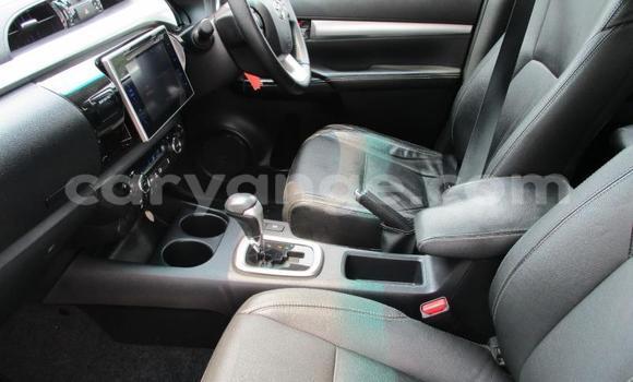 Buy Used Toyota Hilux White Car in Karasburg in Karas Buy Used Toyota Hilux White Car in Karasburg in Karas