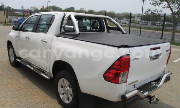 Buy Used Toyota Hilux White Car in Karasburg in Karas Buy Used Toyota Hilux White Car in Karasburg in Karas