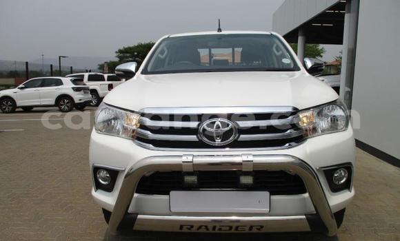 Buy Used Toyota Hilux White Car in Karasburg in Karas Buy Used Toyota Hilux White Car in Karasburg in Karas