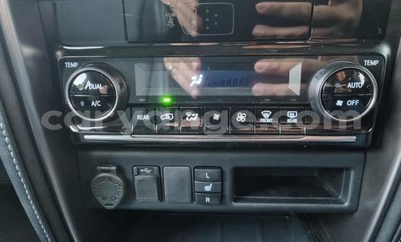 Acheter Occasion Voiture Toyota Fortuner Blanc à Karasburg, Karas Acheter Occasion Voiture Toyota Fortuner Blanc à Karasburg, Karas