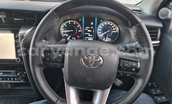 Acheter Occasion Voiture Toyota Fortuner Blanc à Karasburg, Karas Acheter Occasion Voiture Toyota Fortuner Blanc à Karasburg, Karas