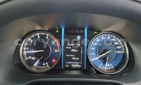 Acheter Occasion Voiture Toyota Fortuner Blanc à Karasburg, Karas Acheter Occasion Voiture Toyota Fortuner Blanc à Karasburg, Karas