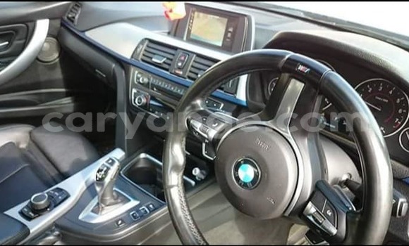 Acheter Occasion Voiture BMW 3–Series Bleu à Windhoek, Namibie Acheter Occasion Voiture BMW 3–Series Bleu à Windhoek, Namibie